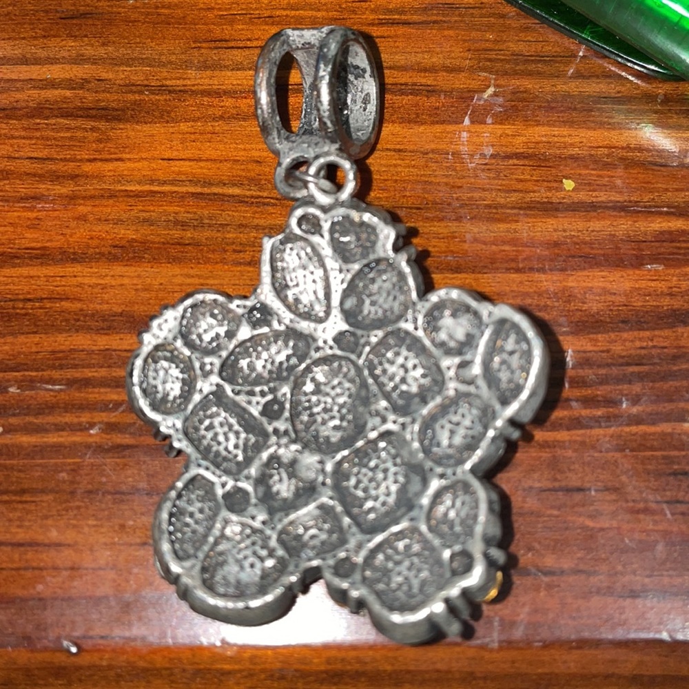 Beautiful Cat's Eye Pendant - Picture 4 of 4